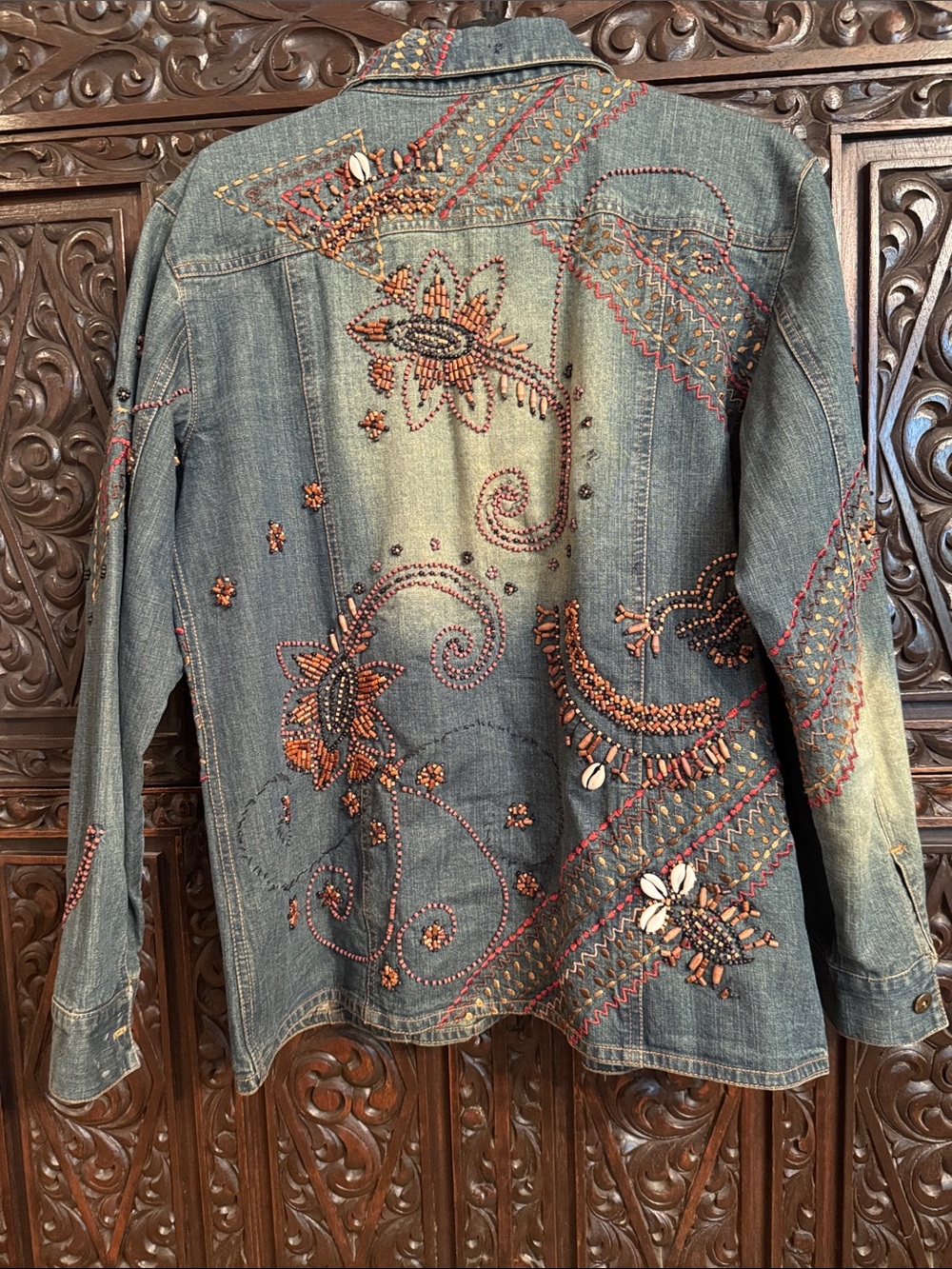 Chico's Vibtage Embellished & Embroidered Blue Denim Jacket with Wood and Shell - Picture 6 of 9